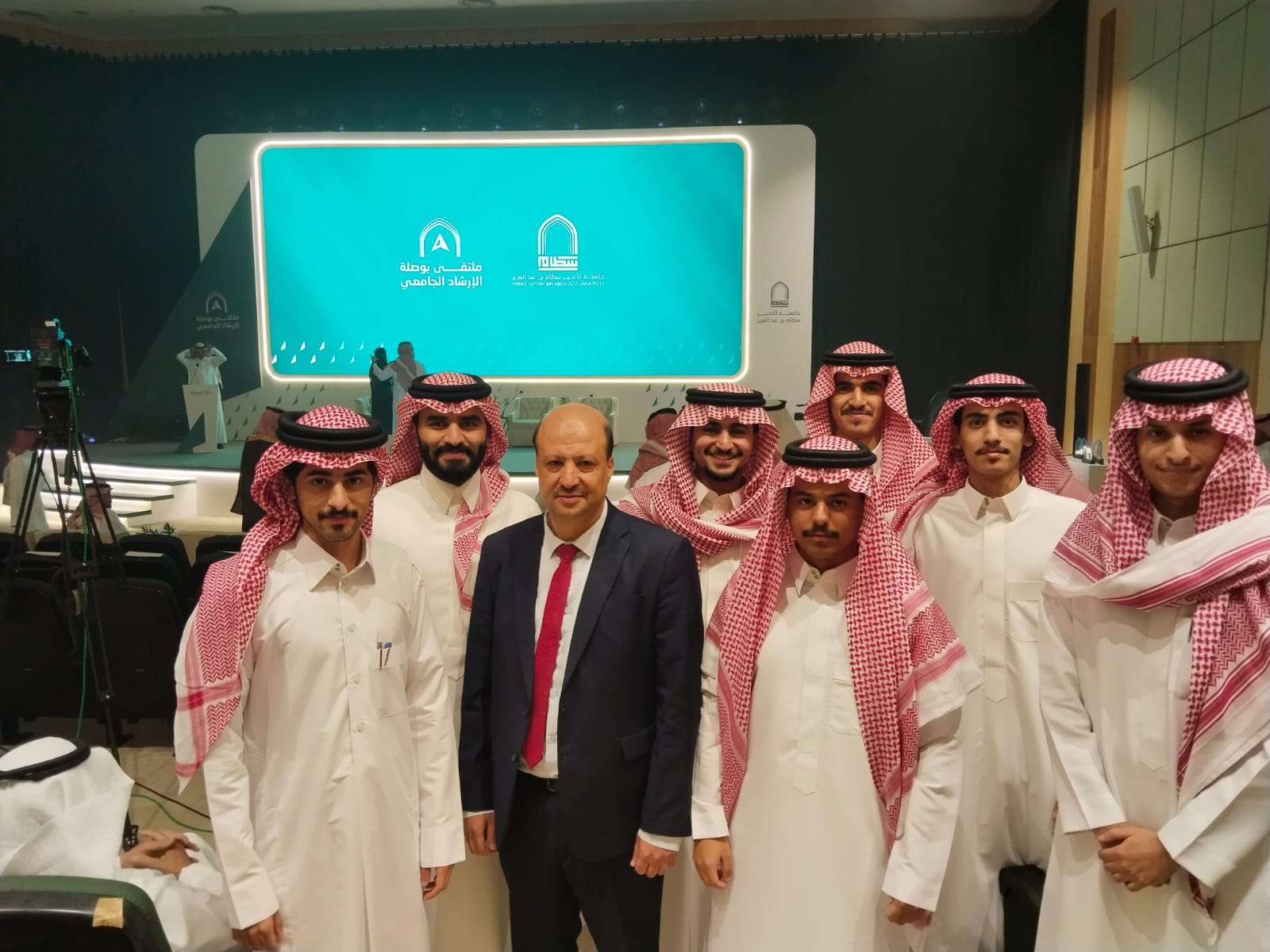 حضور الطلبة لفعاليات ملتقى الإرشاد الجامعي