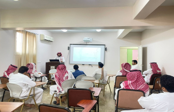 Workshop on "Design and Analysis of Questionnaires for Graduation Projects" at the College
