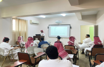 Workshop on "Design and Analysis of Questionnaires for Graduation Projects" at the College