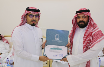 لقاء تكريميّ لأعضاء هيئة التدريس والموظفين المشاركين في لجنة الاعتماد الأكاديمي في الكلية