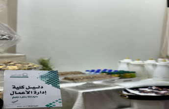 الكلية تستقبل طالباتها المستجدات