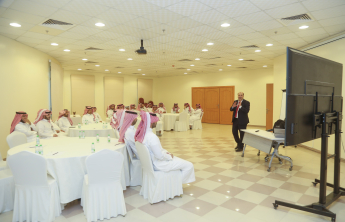 برنامج (المراجعة الداخلية) لمنسوبي بلدية حوطة بني تميم