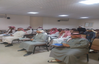 الكلية تنظم محاضرات تقوية في مقرر الرياضيات لطلاب المستوى الأول