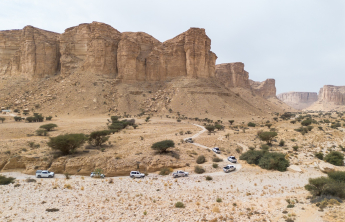 وفد من الكلية في زيارة لمحمية الوعول