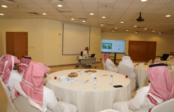 دورة تدريبية لتعزيز مهارات الذكاء الاصطناعي في بيئة العمل لمنسوبي بلدية محافظة حوطة بني تميم