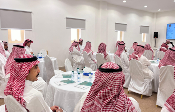 دورة تدريبية لتعزيز المهارات المهنية عبر الذكاء الاصطناعي لمنسوبي بلدية الحلوة